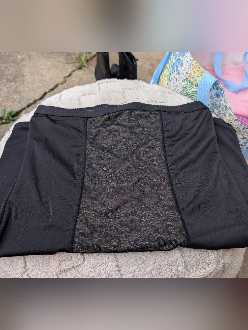 Sofia Vergara Black & Tan Skirt Undergarment Size XL